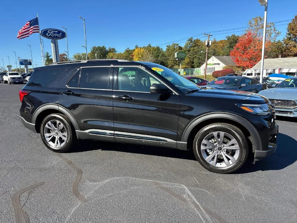 Used 2026 Black Metallic Ford Active image 2
