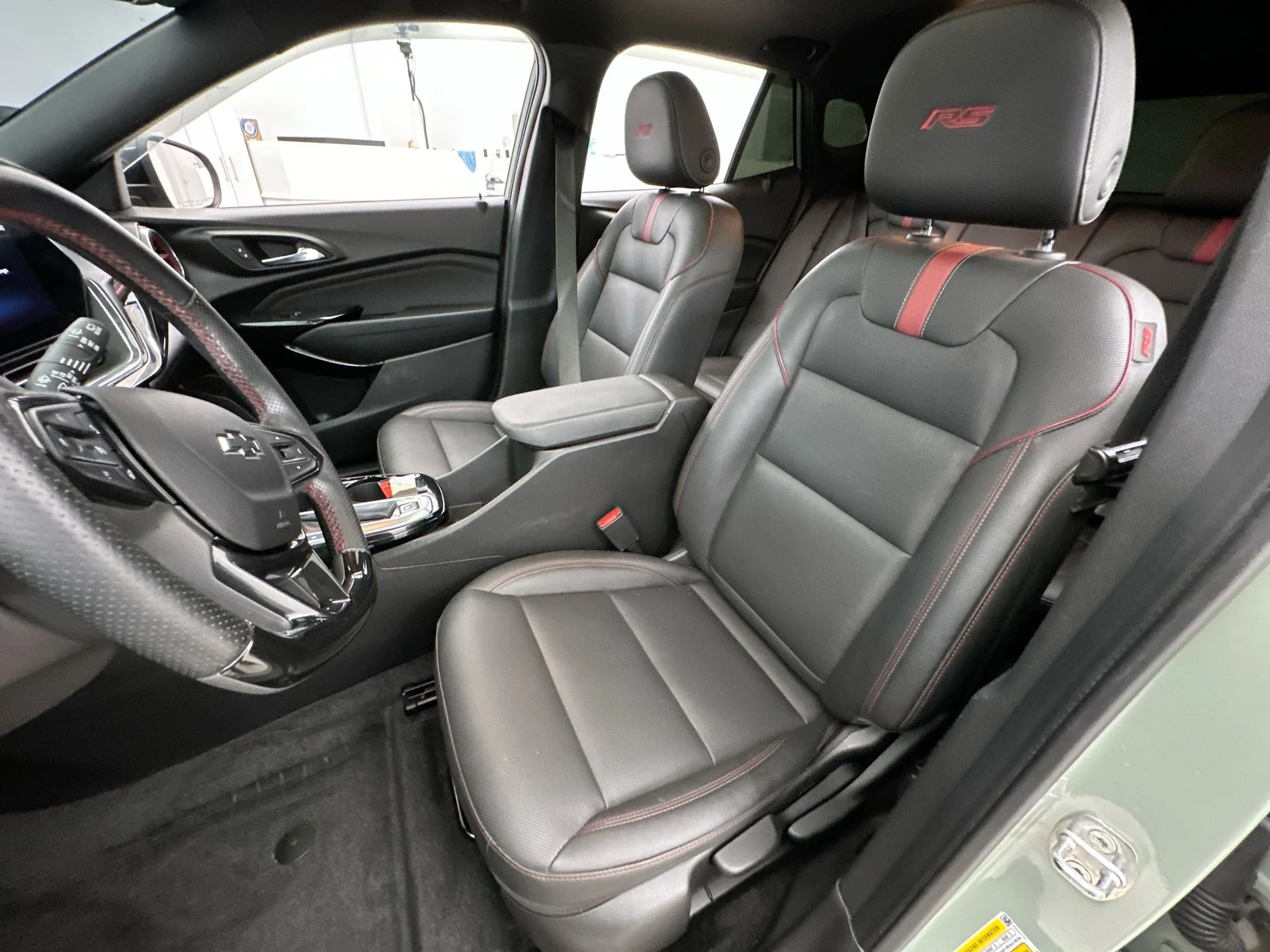 Certified Used 2024 Green Chevrolet 2RS image 9