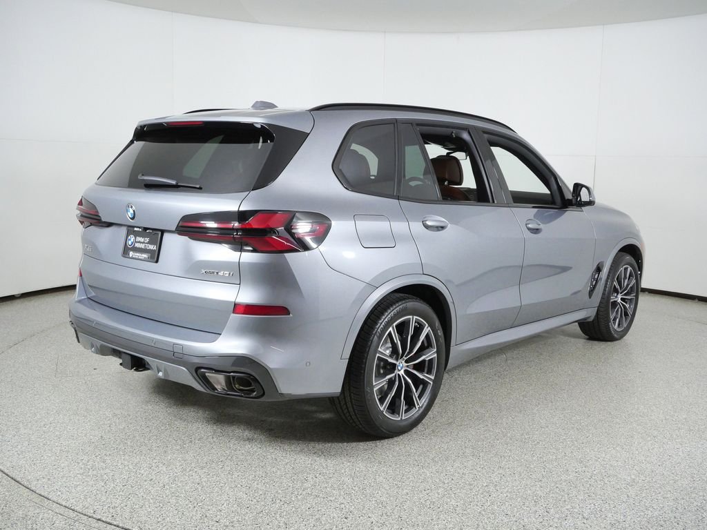New 2026 Skyscraper Grey Metallic BMW xDrive40i image 9