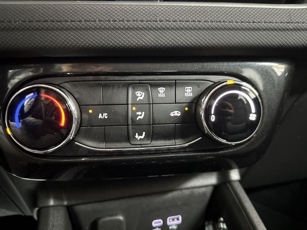 Used 2025 Sterling Gray Metallic Chevrolet LT image 25