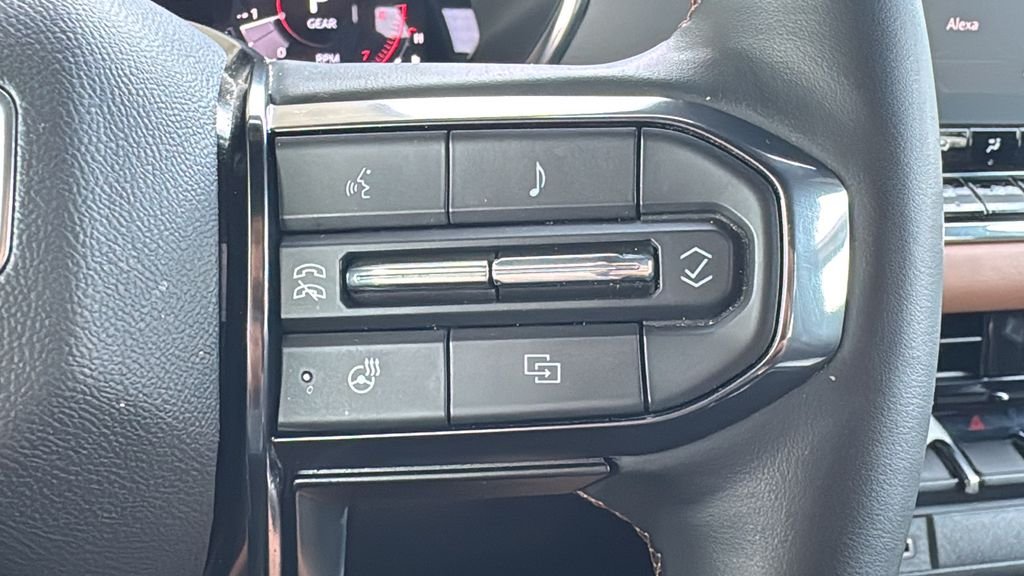 Used 2025 Silver GMC AT4 image 14