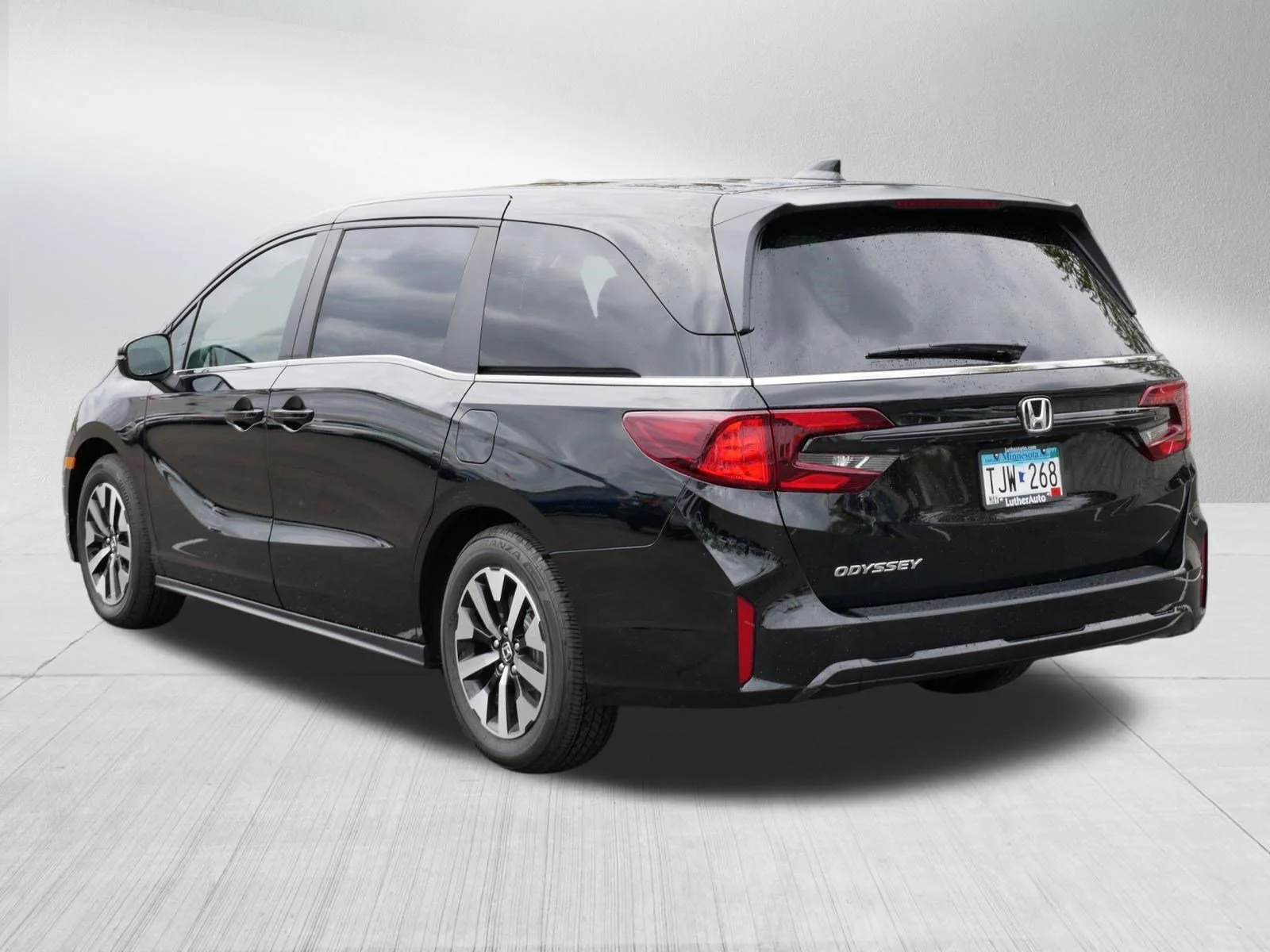 Certified Used 2026 Crystal Black Pearl Honda EX-L image 37