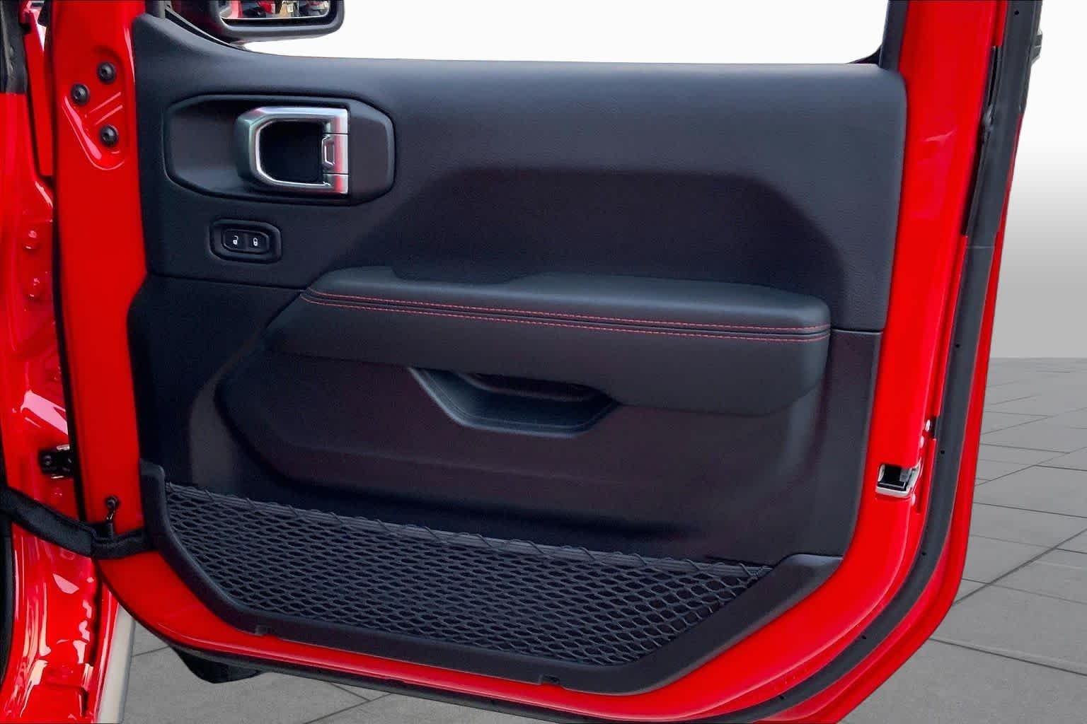 Certified Used 2026 Firecracker Red Clearcoat Jeep Rubicon X image 21
