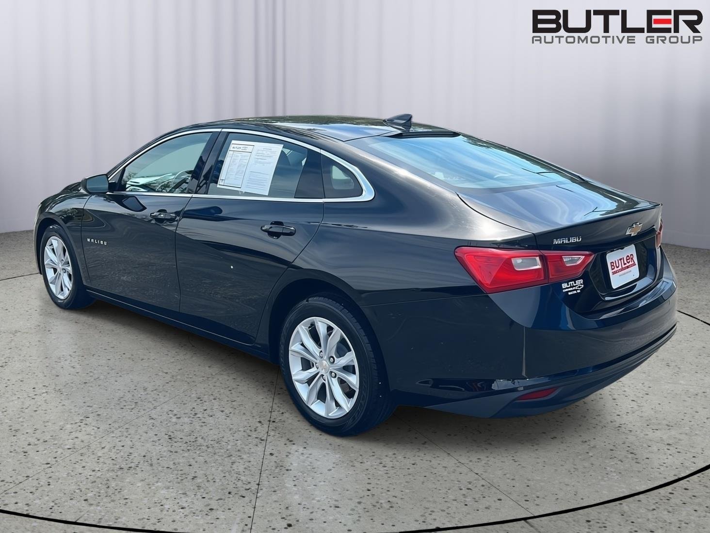 Used 2024 Mosaic Black Metallic Chevrolet LT image 4