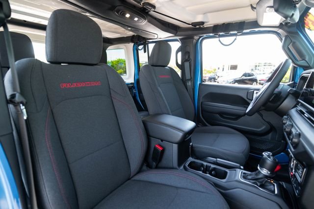 Used 2024 Blue Pearl Jeep Rubicon image 19