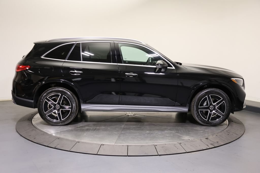 New 2026 Black Mercedes-Benz GLC 300 image 8