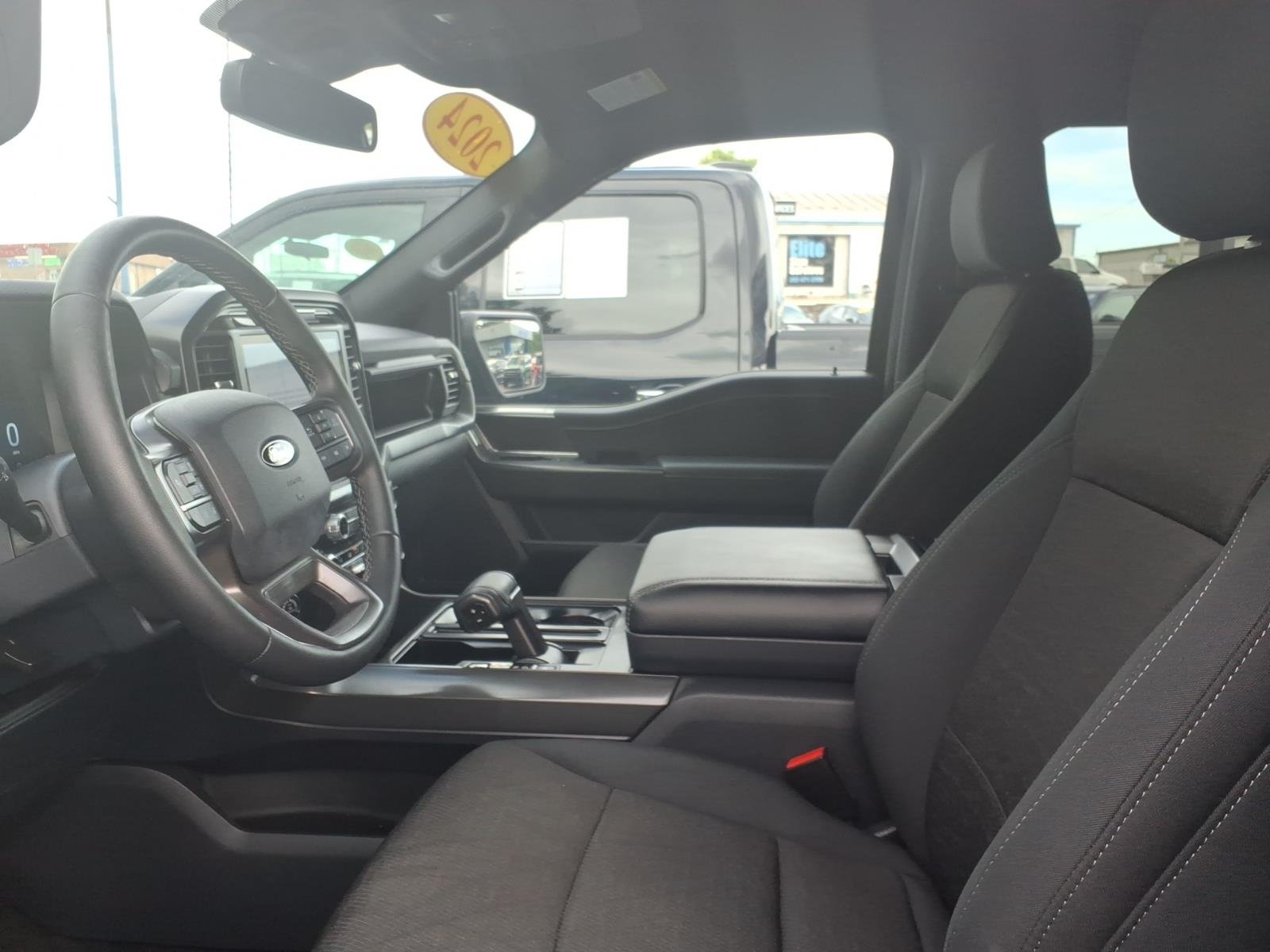 Used 2024 Black Metallic Ford XLT image 8
