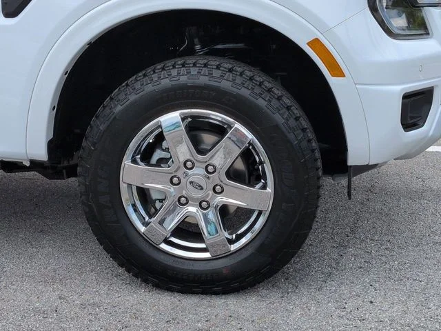 New 2026 Oxford White Ford Lariat® image 11