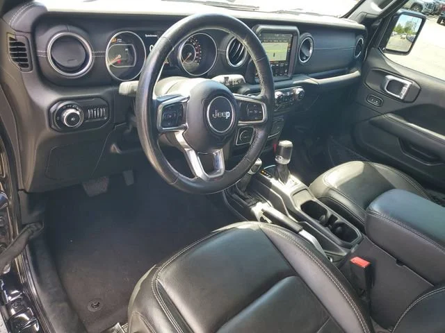 Used 2020 Black Jeep Sahara image 6