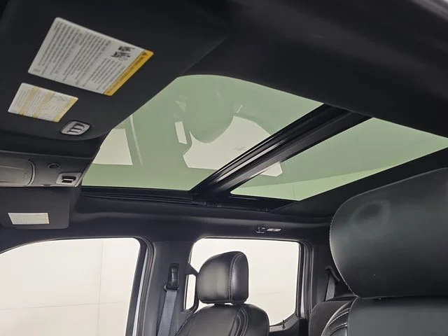 Used 2020 Oxford White Ford Lariat image 29