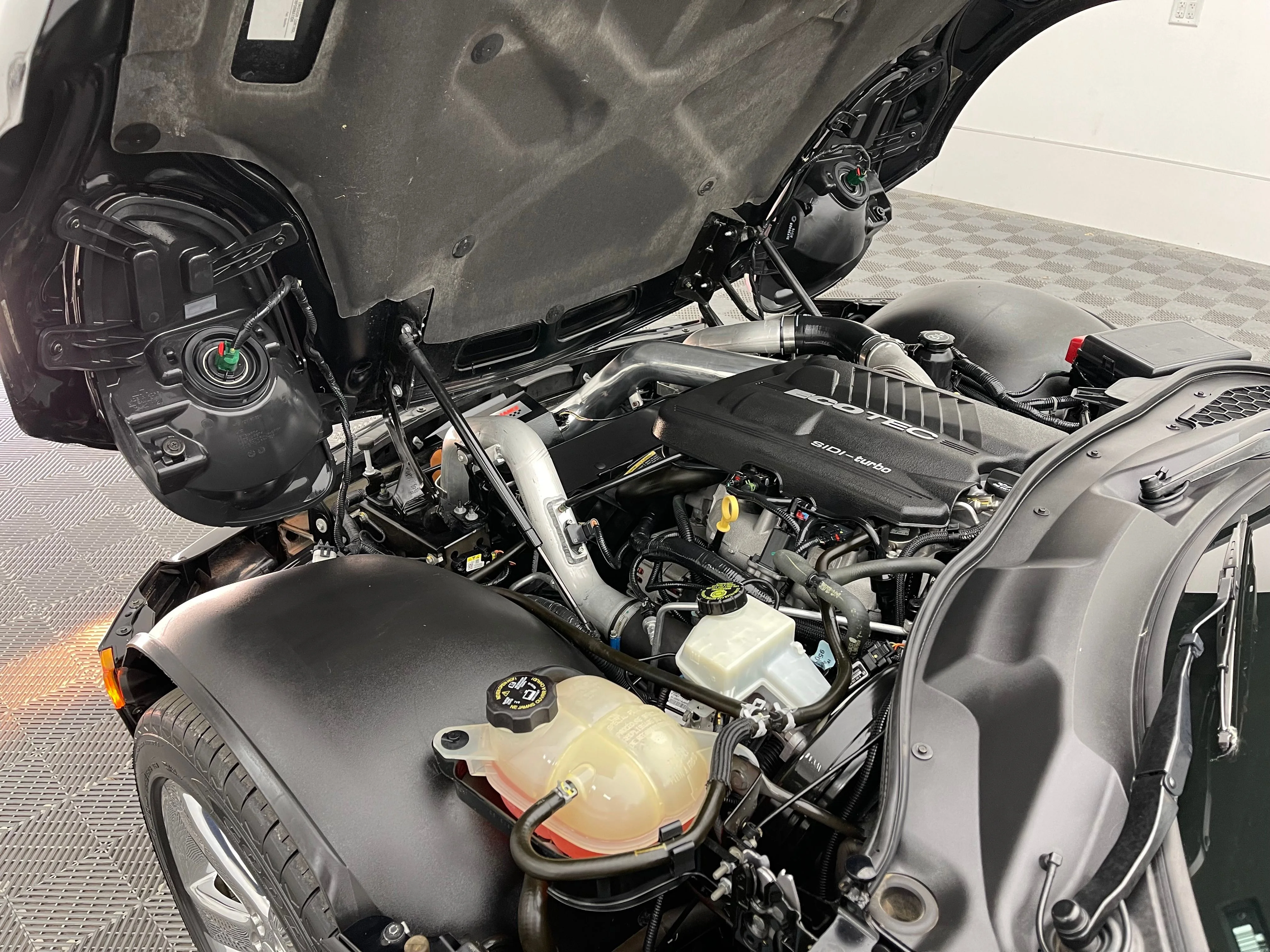 Used 2009 Mysterious (Black) Pontiac GXP image 11