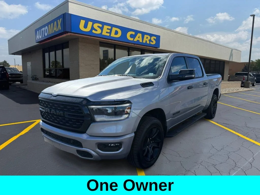 2023 RAM 1500 Big Horn/Lone Star 4x4 Crew Cab 5'7's photo