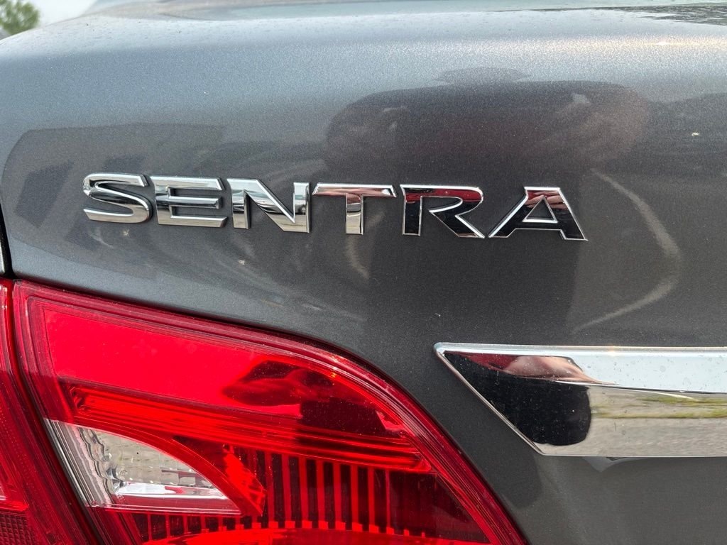 Used 2019 Gray Nissan SV image 15