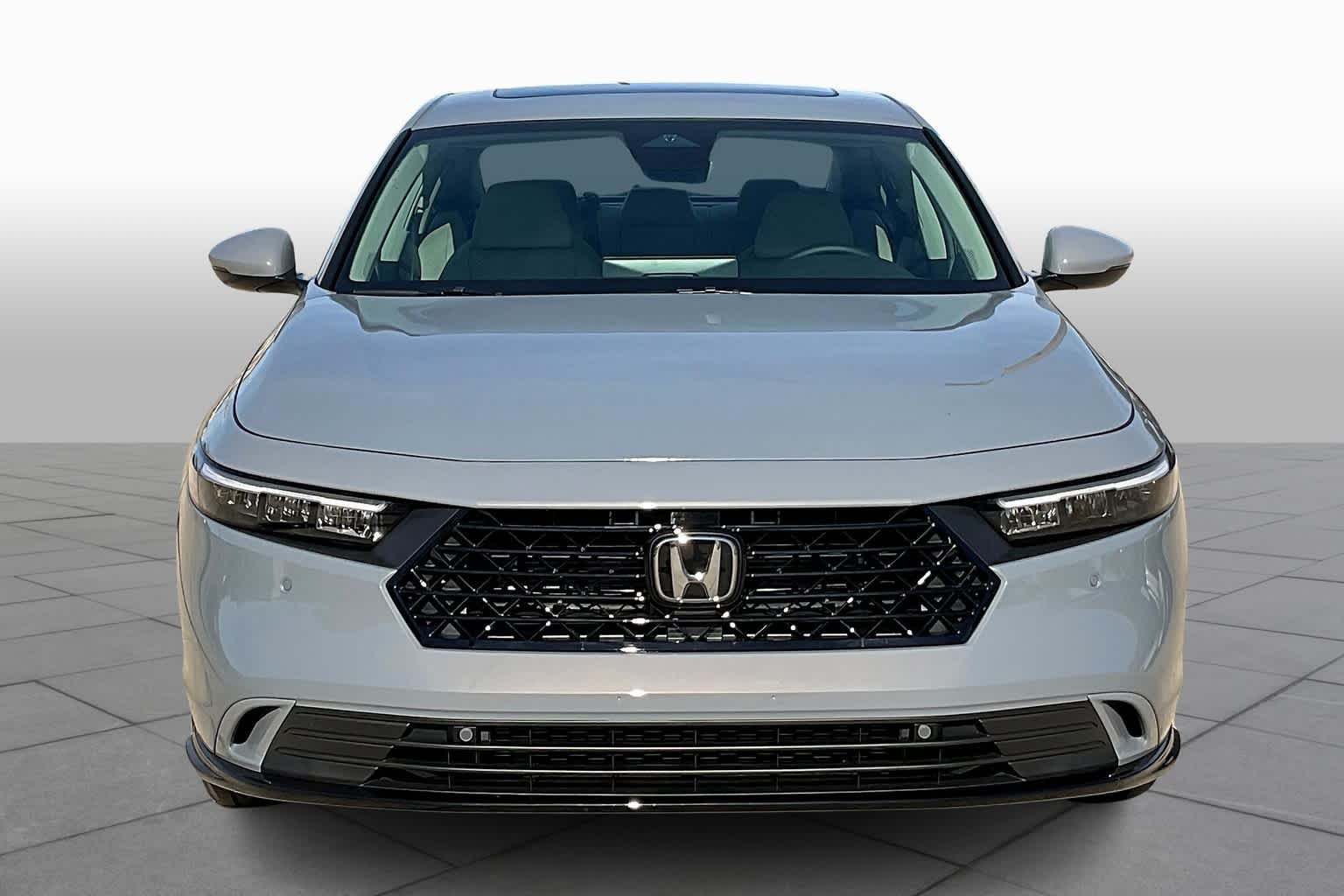 Used 2025 Urban Gray Pearl Honda EX-L image 3
