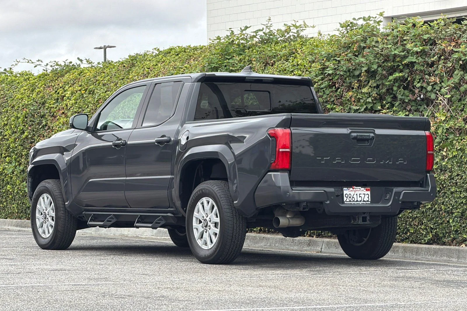 Used 2024  Toyota SR5 image 6