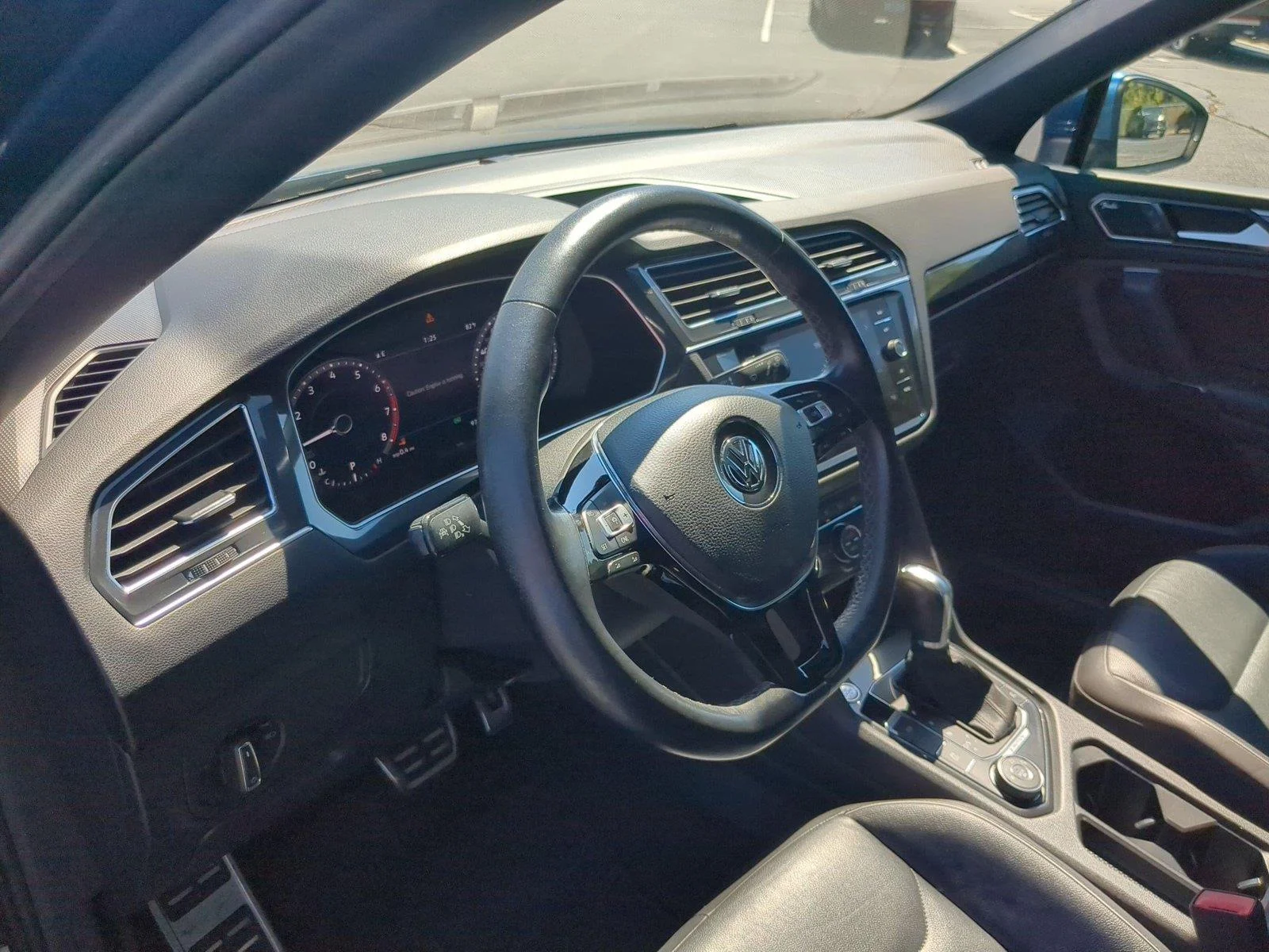 Used 2018 Volkswagen Tiguan SEL Premium with VIN 3VV4B7AX6JM174770 for sale in Oxford, MS
