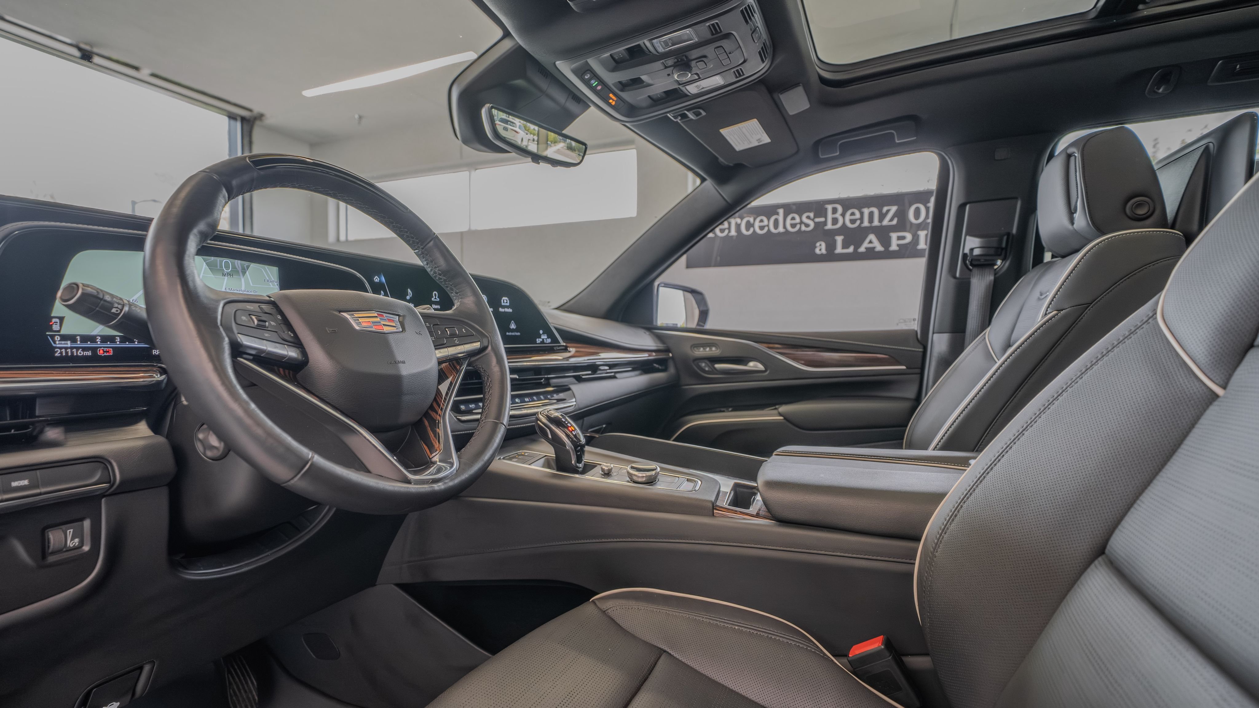 Used 2023 Crystal White Tricoat Cadillac Premium Luxury image 6