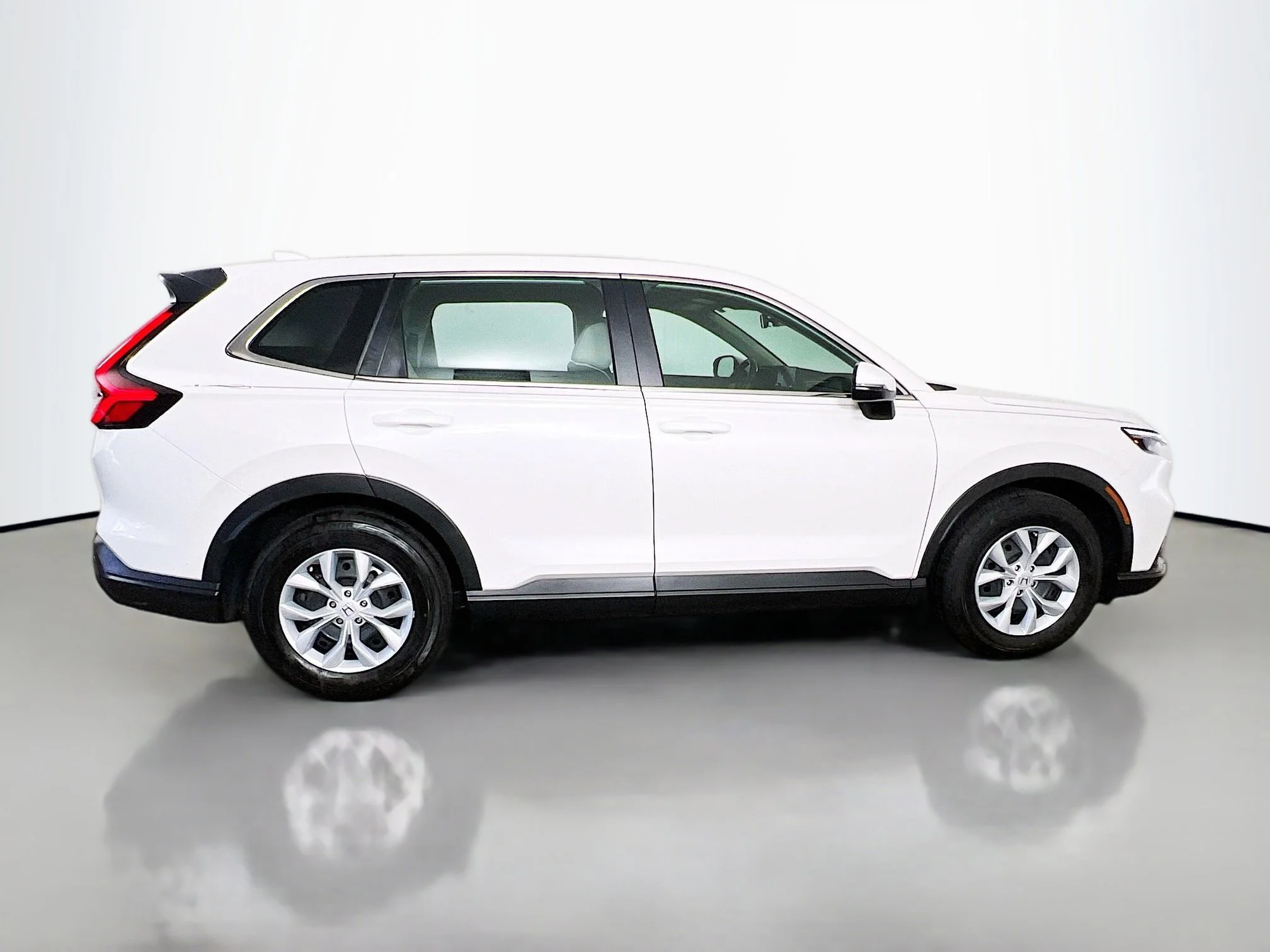 Certified Used 2024 Platinum White Pearl Honda 1.5T 2WD LX image 39