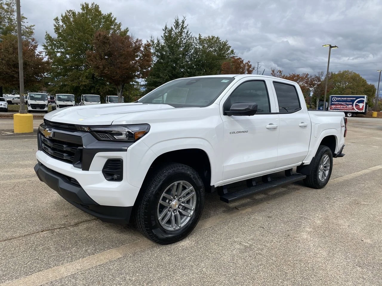 Used 2026 Summit White Chevrolet LT image 1