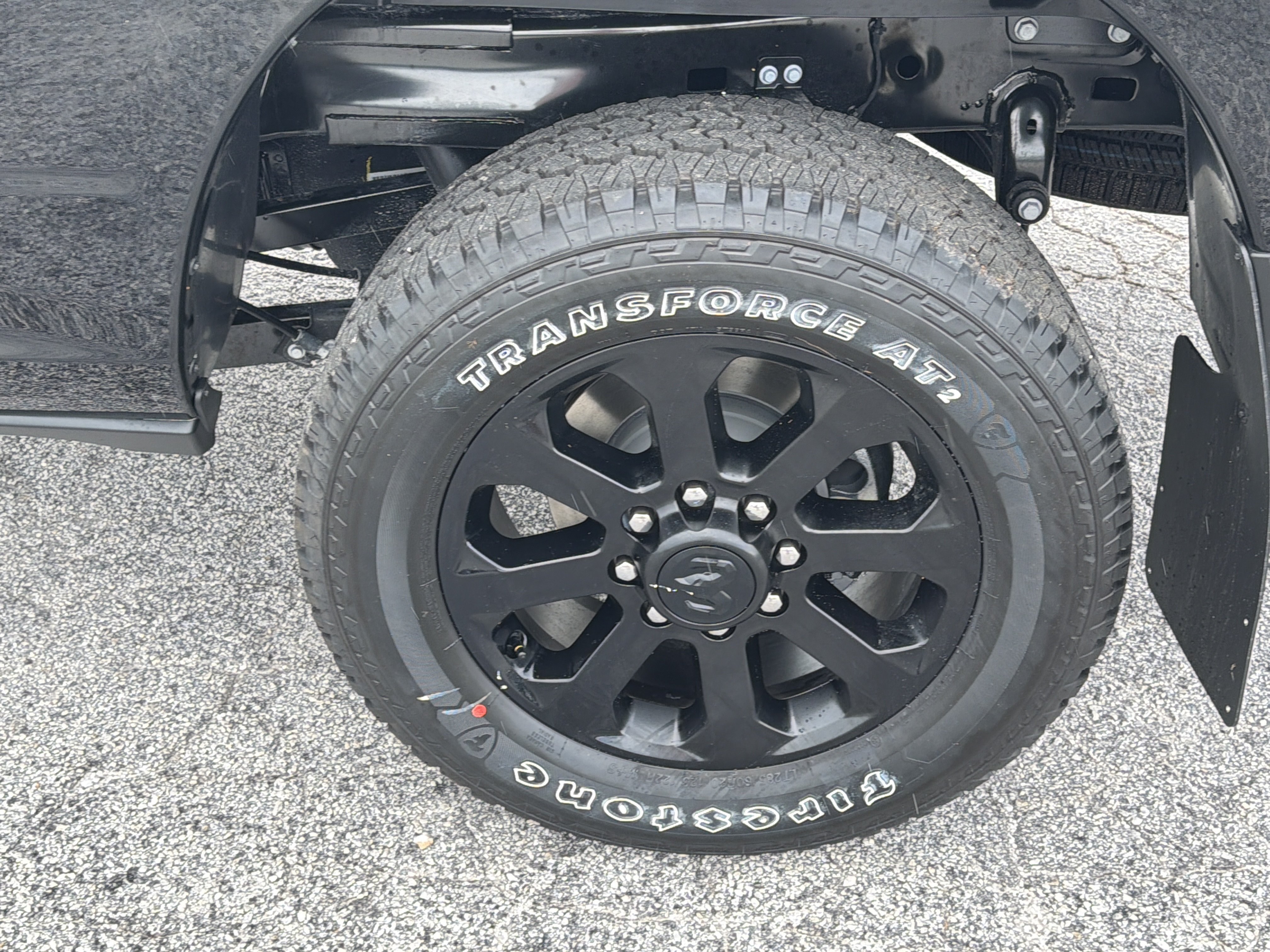 New 2026 Diamond Black Crystal Pearl-Coat Exterior Paint RAM Laramie image 20