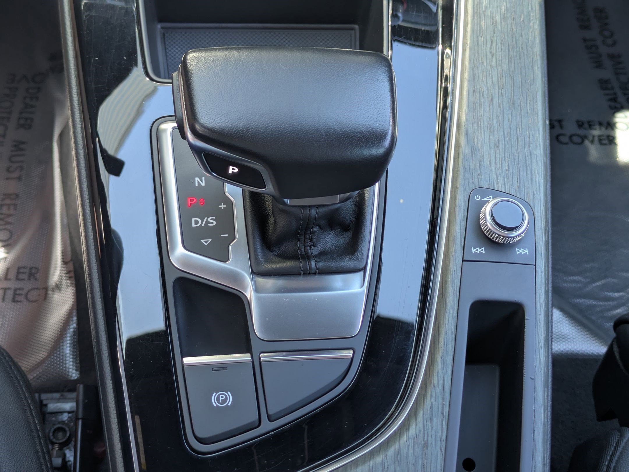 Used 2023 Glacier White Metallic Audi S line Premium image 19