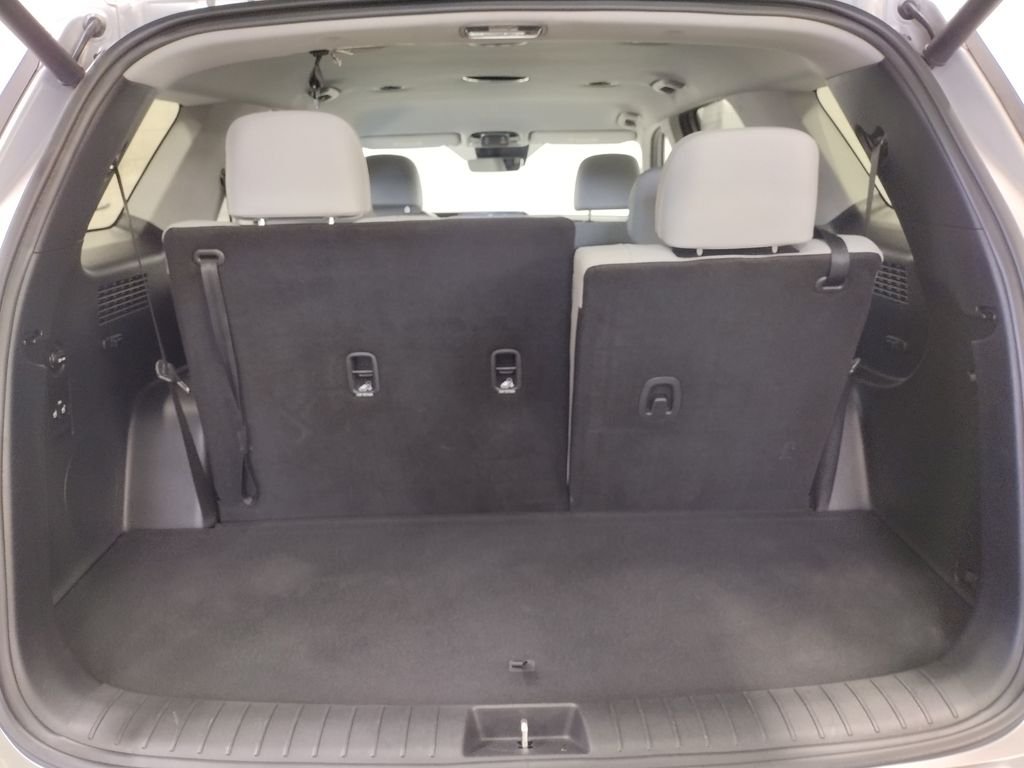 Certified Used 2024 Silver Hyundai SEL image 17