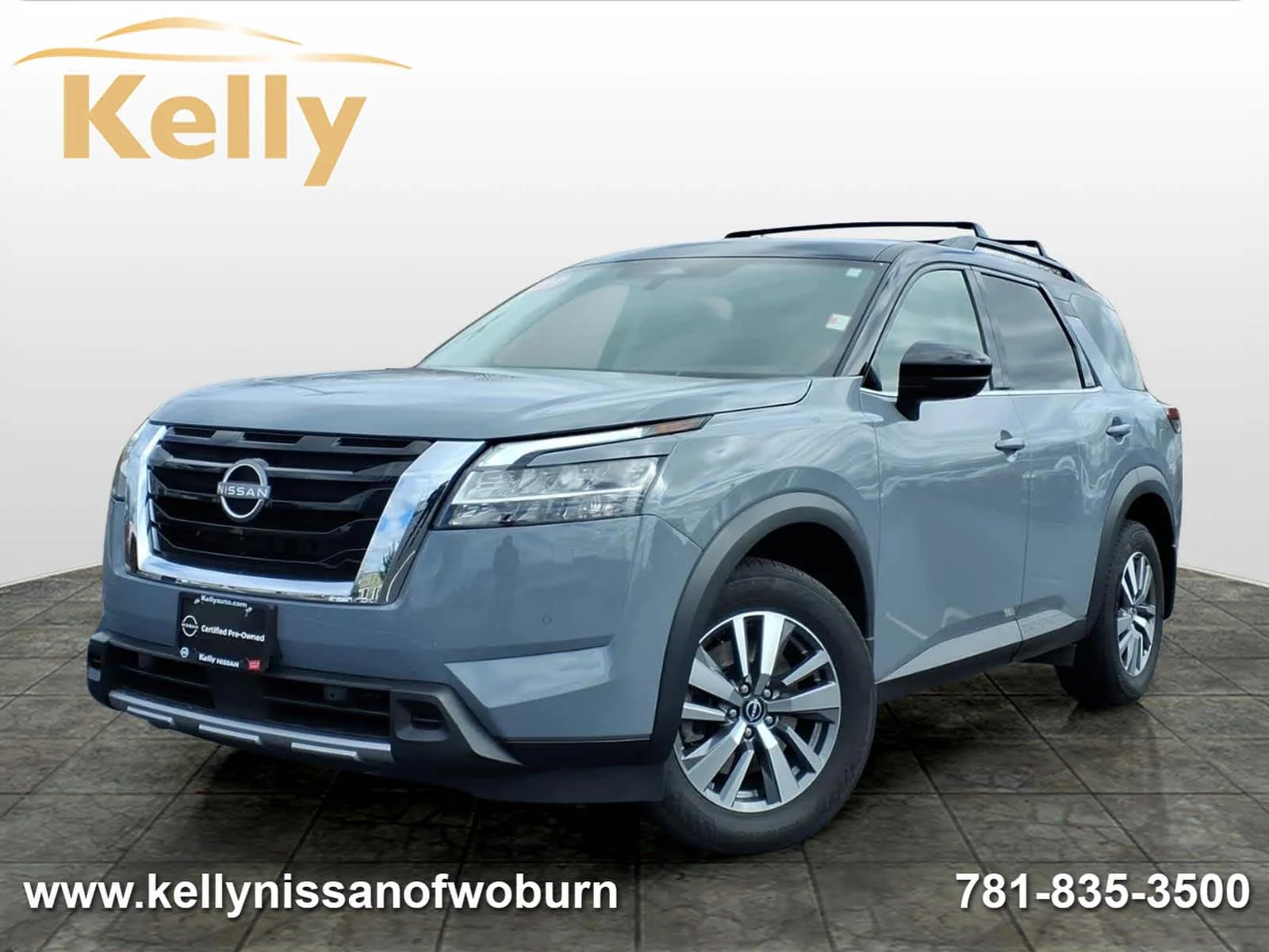 2023 Nissan Pathfinder SL