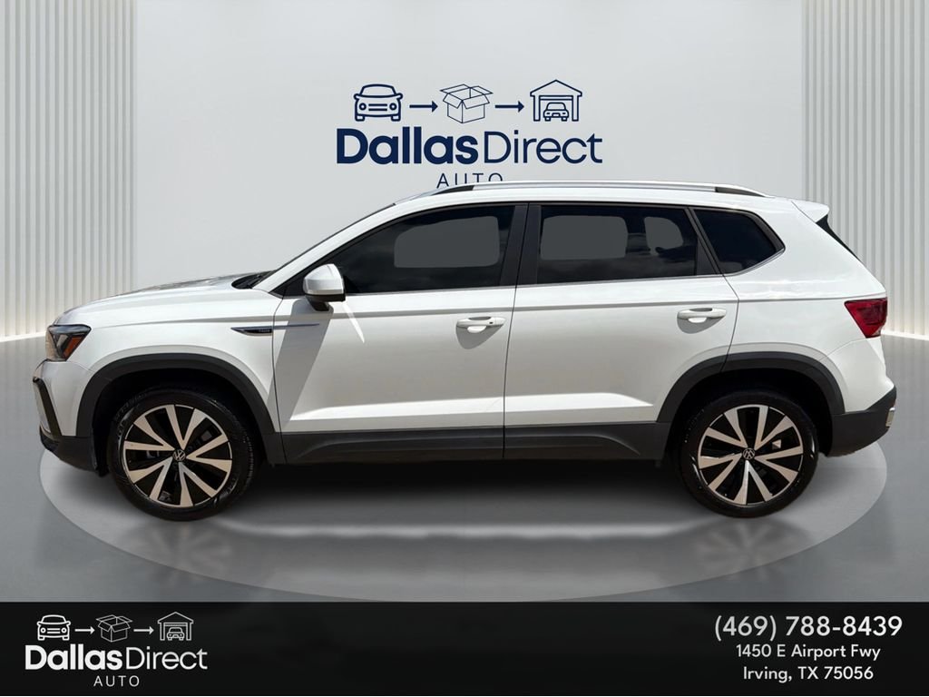 Used 2022 Pure White Volkswagen SE image 9