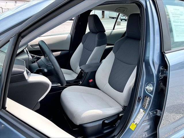 Used 2020 Celestite Toyota LE image 10