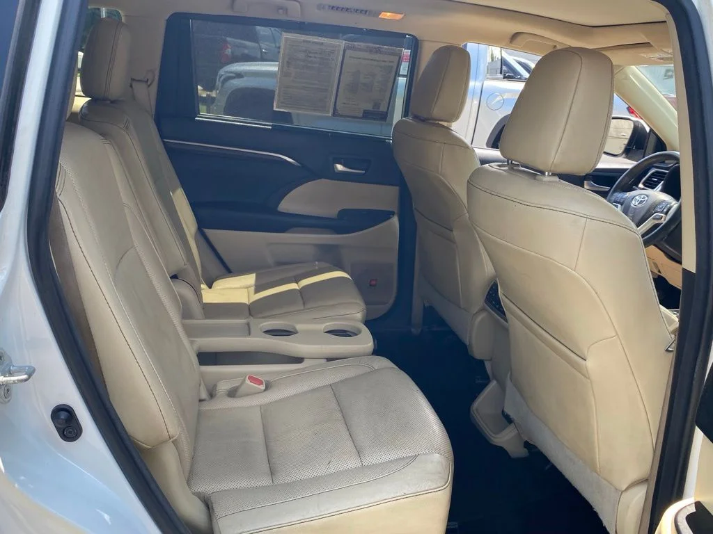 Used 2016 White Toyota Limited Platinum V6 image 18