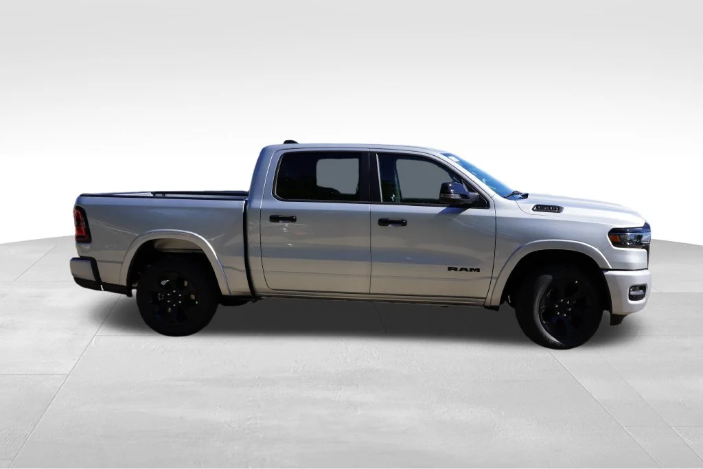 New 2027 Silver Zynith Exterior Paint RAM Big Horn image 2