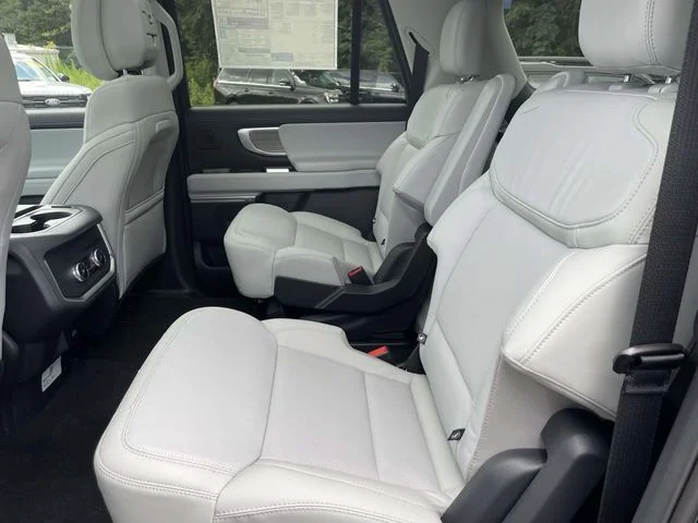 New 2027 Agate Black Metallic Ford MAX Platinum image 10