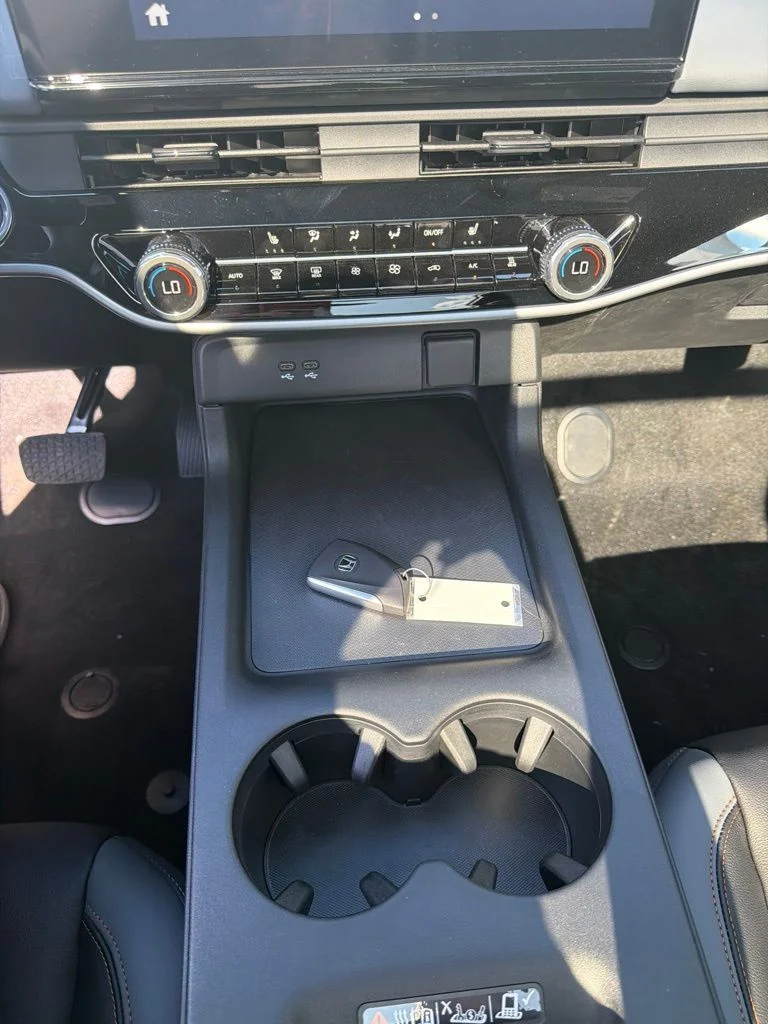 New 2026 North Shore Pearl Honda AWD Touring image 16