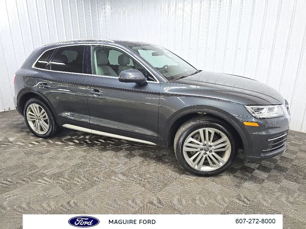 2018 Audi Q5 2.0T quattro S tronic Premium Plus's photo