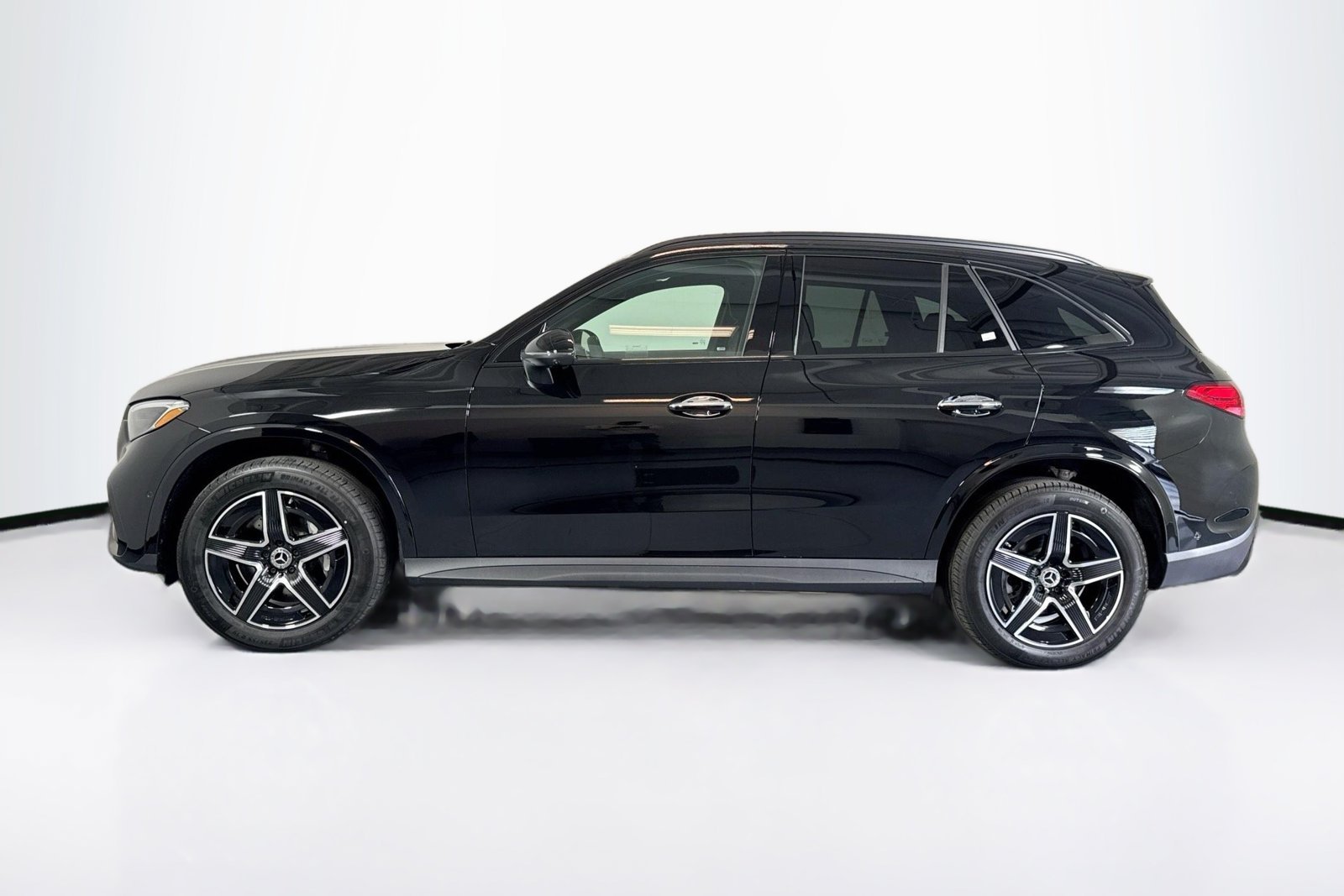 New 2026 Black Mercedes-Benz GLC 300 image 8
