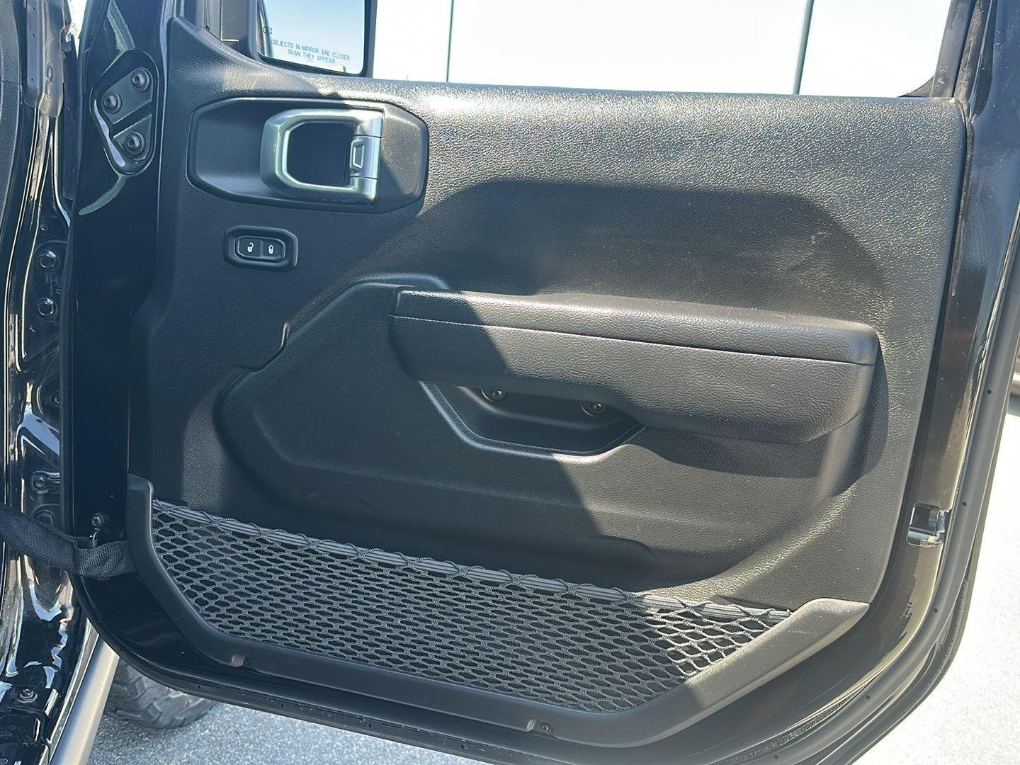 Used 2024 Black Clearcoat Jeep Rubicon image 31