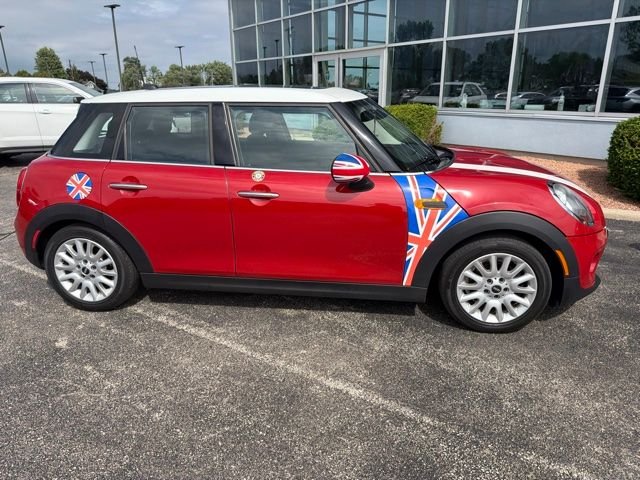 Used 2016 Blazing Red MINI Base image 4