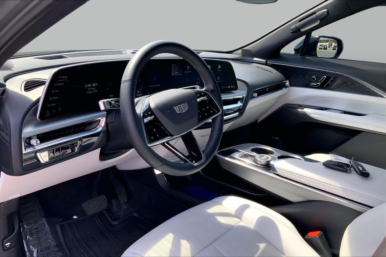 Used 2024 Argent Silver Metallic Cadillac Sport image 16