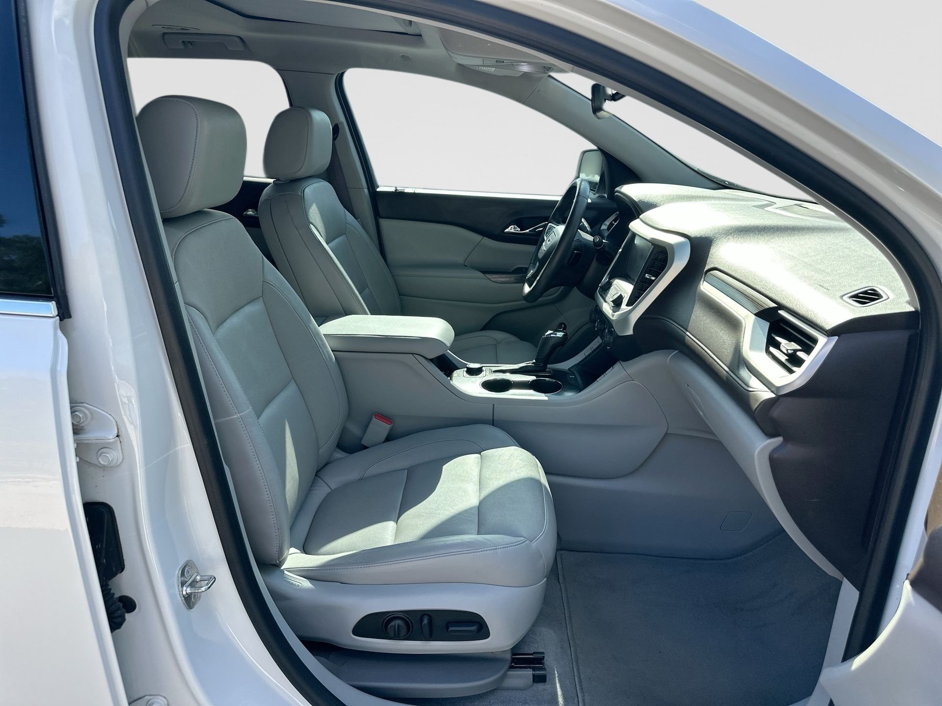 2017 GMC Acadia SLT-1 - Photo 28