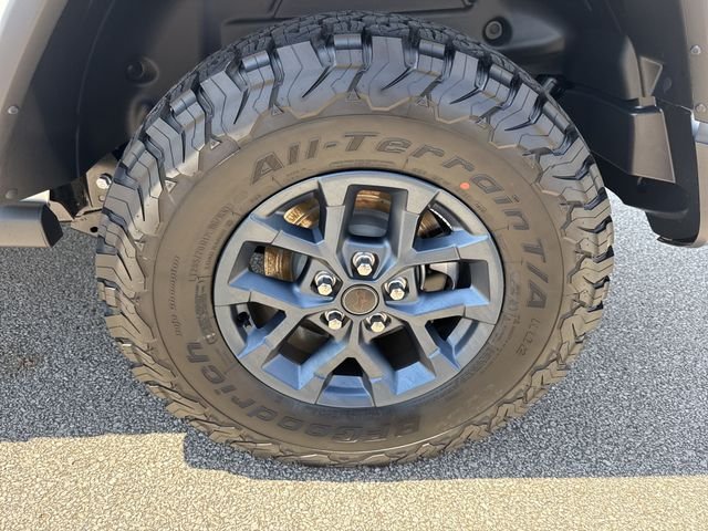 New 2026 White Jeep Sport S image 19