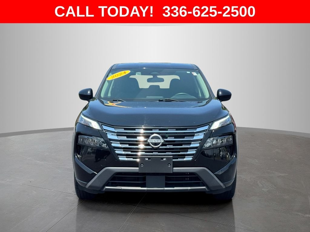 Used 2024 Black Nissan SV image 8