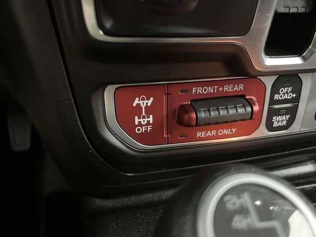 Certified Used 2022 White Jeep Unlimited Rubicon image 30