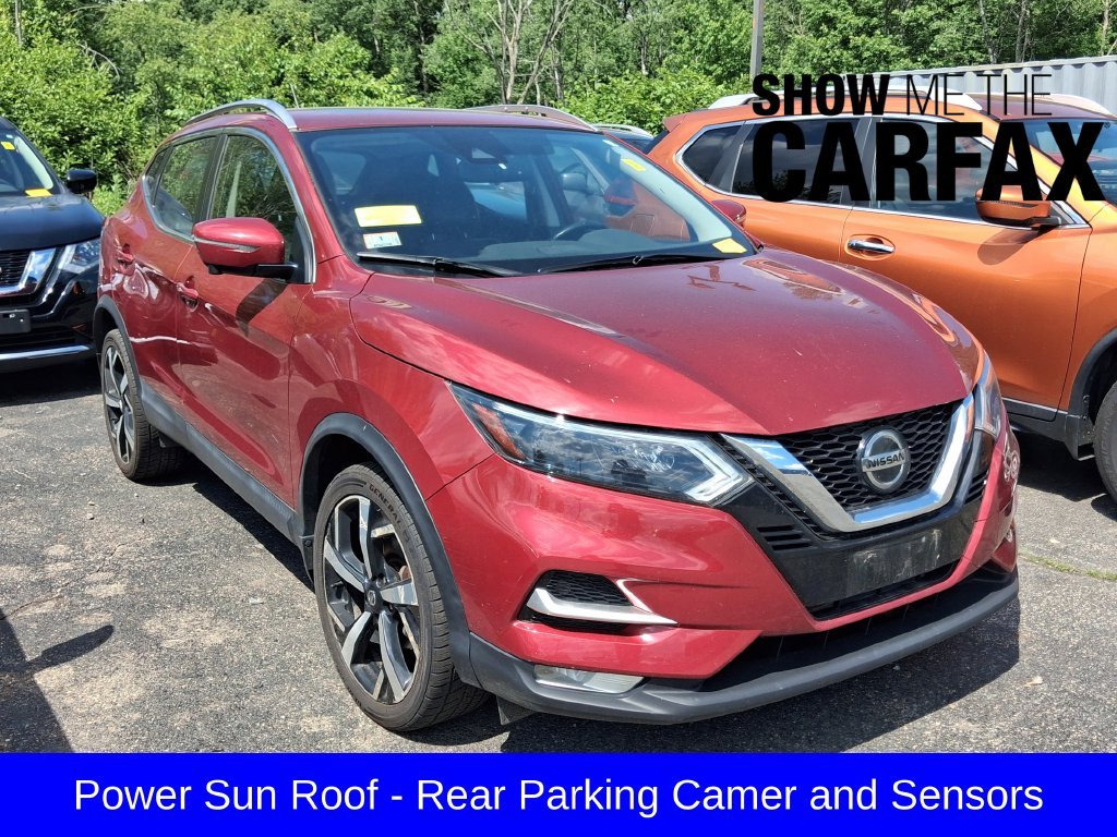 Used 2020 Red Nissan SL image 2