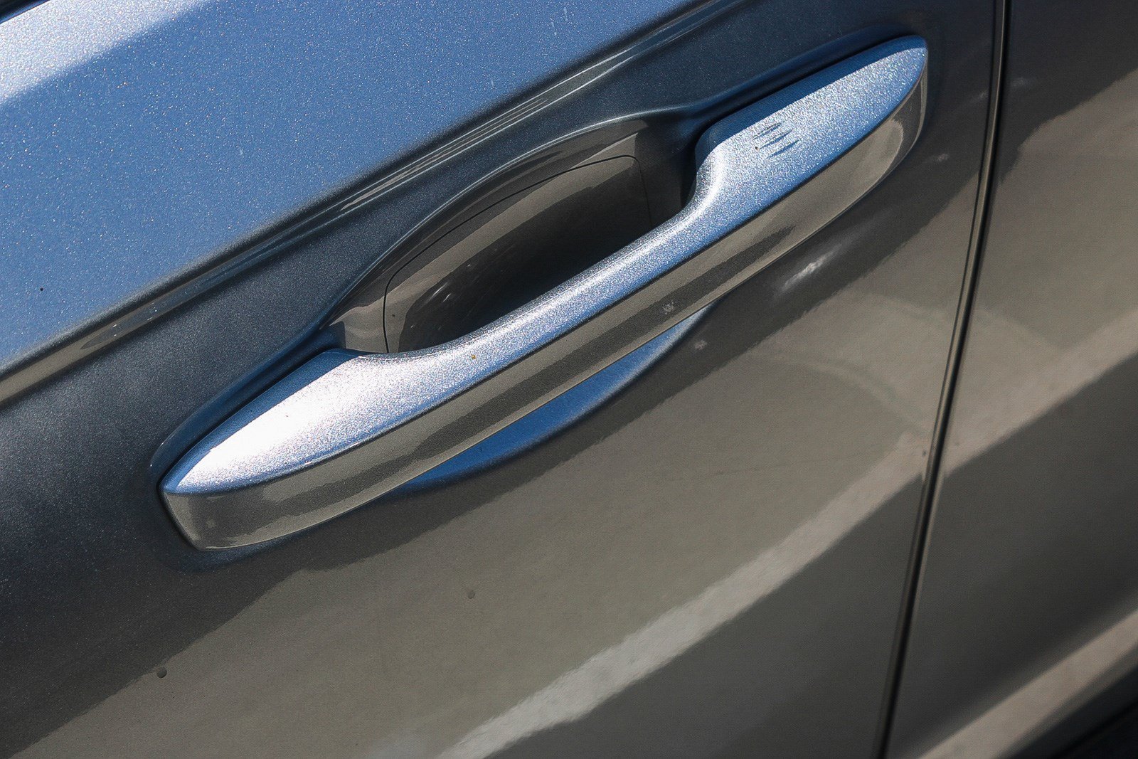 Certified Used 2024 Solar Silver Metallic Honda EX image 8