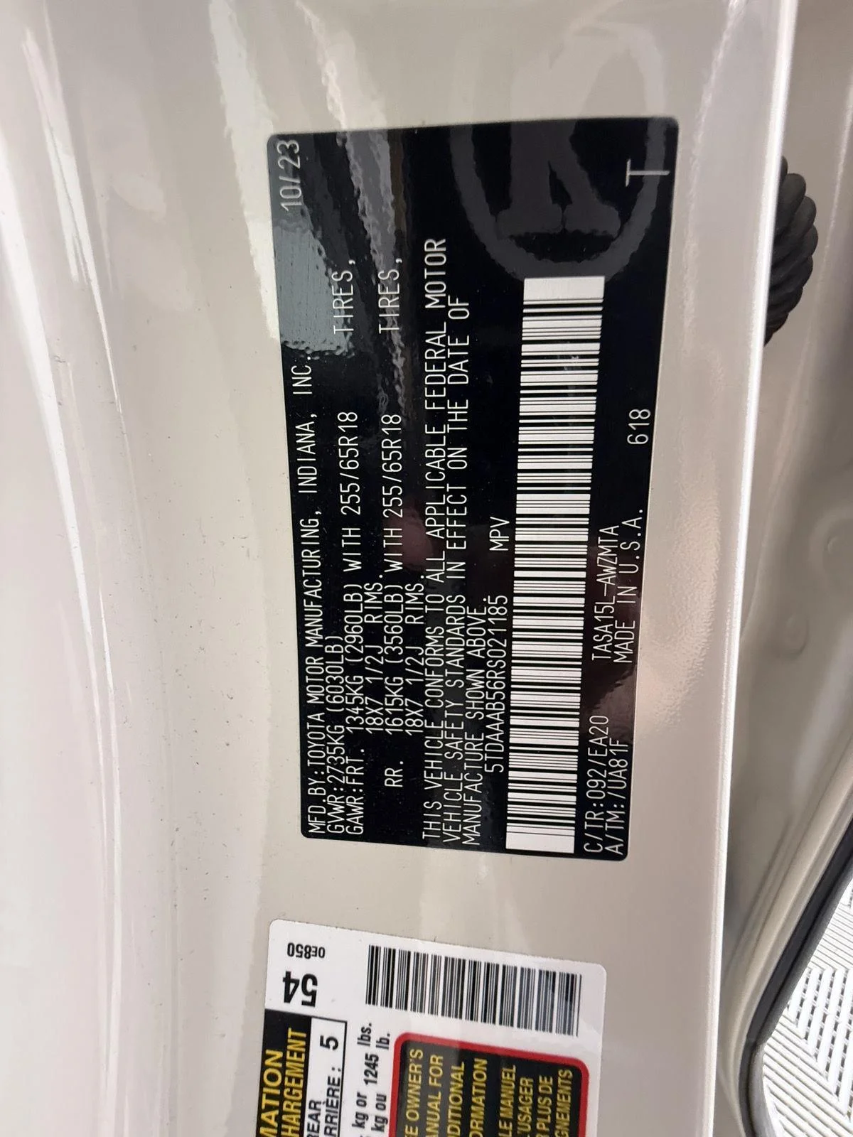 Used 2024 Coastal Cream Toyota XLE image 29