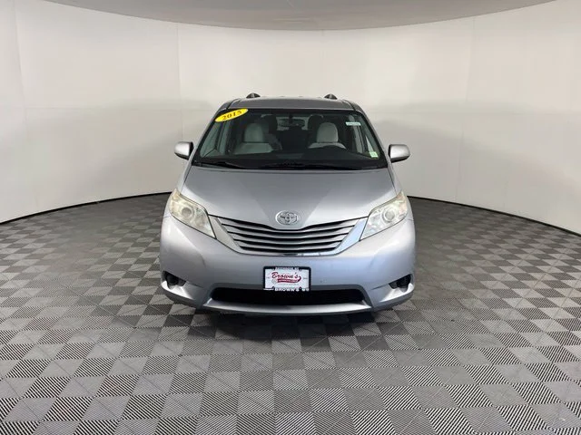 Used 2015 Silver Toyota LE image 2