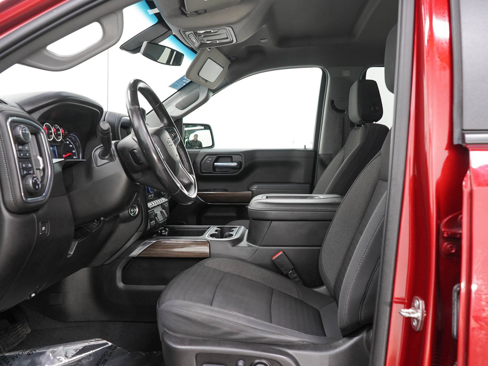 Used 2021 CHERRY RED TINTCOAT Chevrolet RST image 23