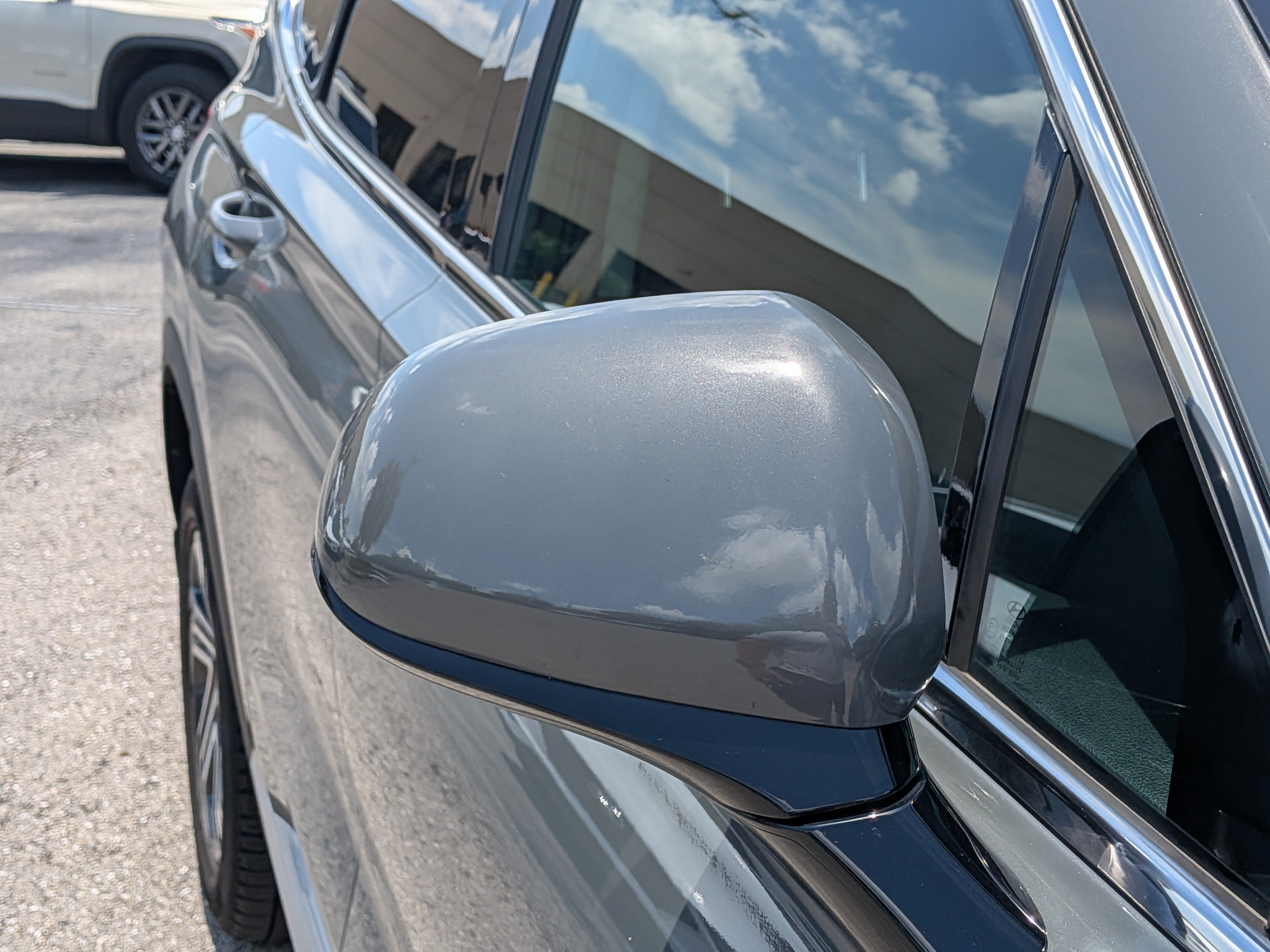 Certified Used 2022 Hampton Gray Hyundai SEL image 12