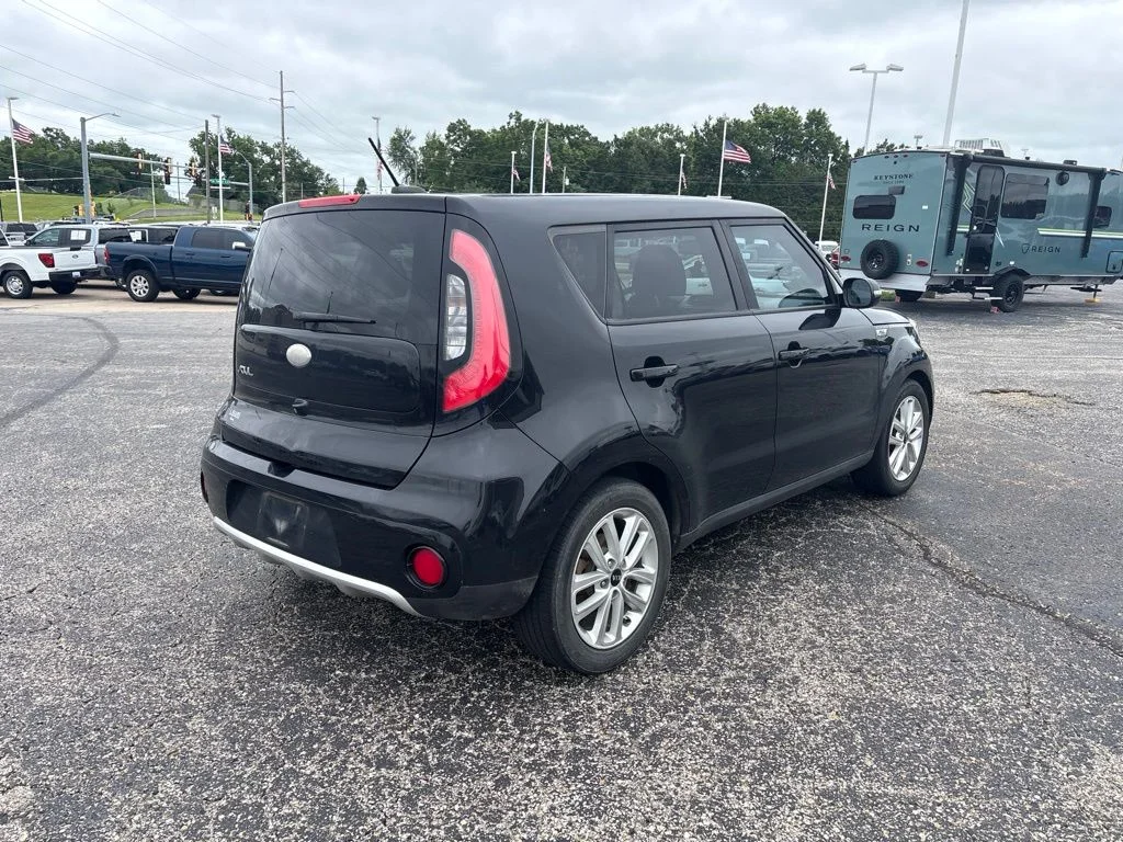 Used 2017 Shadow Black Kia Plus image 7