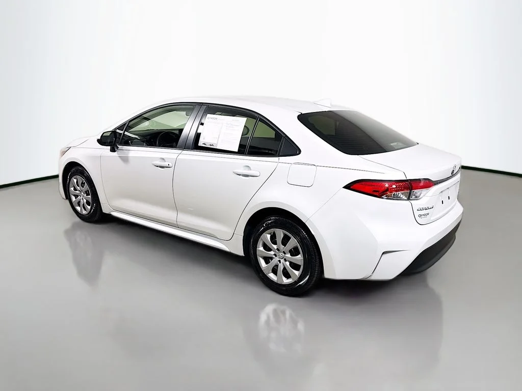 Used 2024 Wind Chill Pearl Toyota Hybrid LE image 5